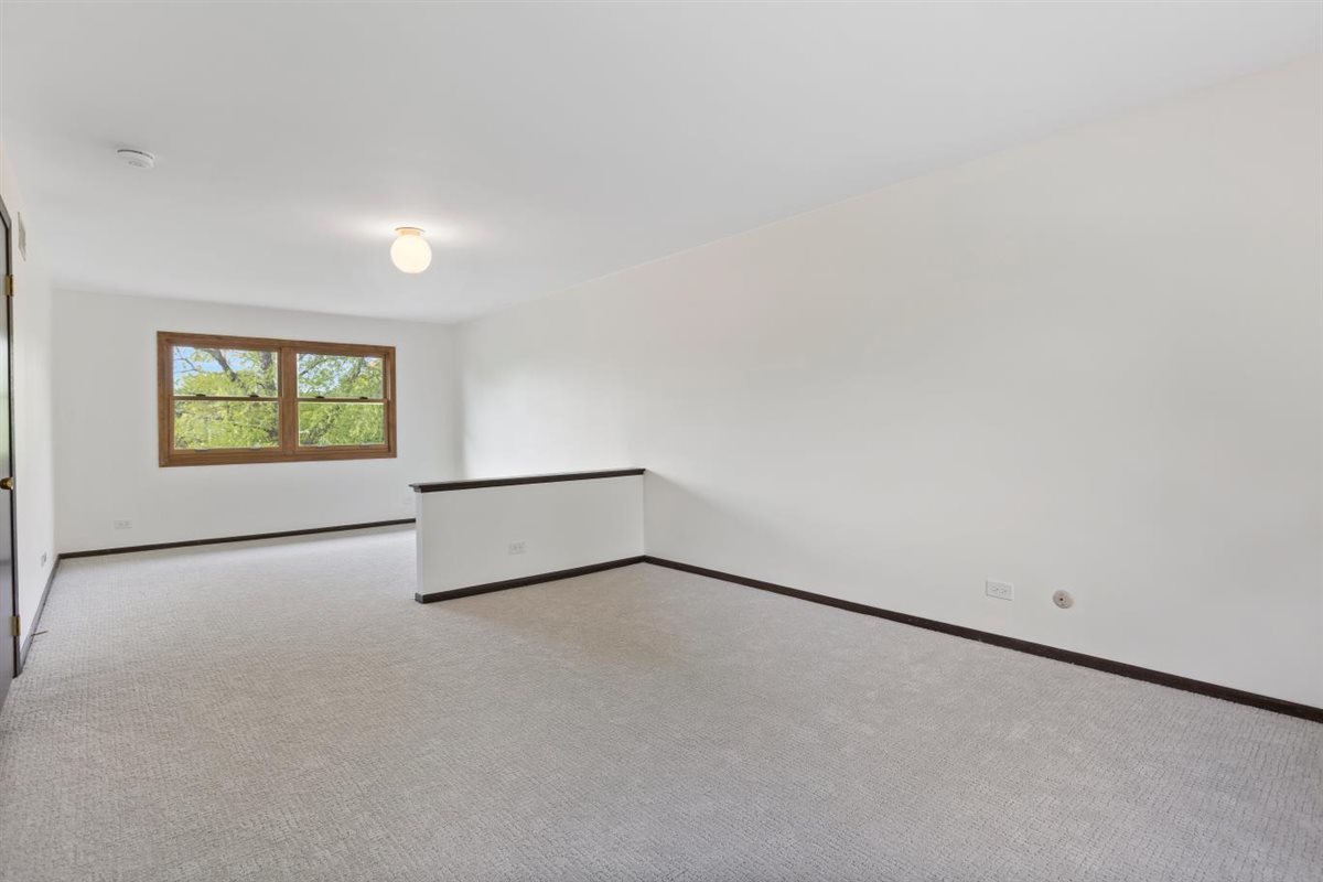 321 Ashwood Drive Schaumburg IL 60193