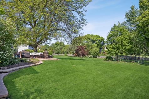 381 Prairie Knoll Drive Naperville IL 60565