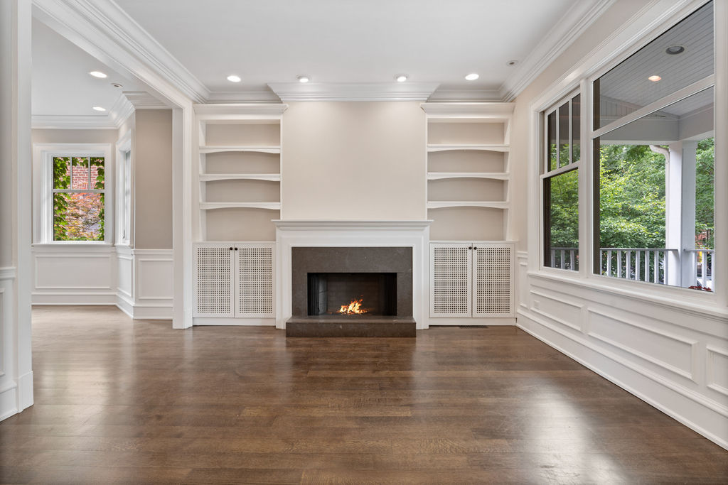 1828 West Larchmont Avenue Chicago IL 60613