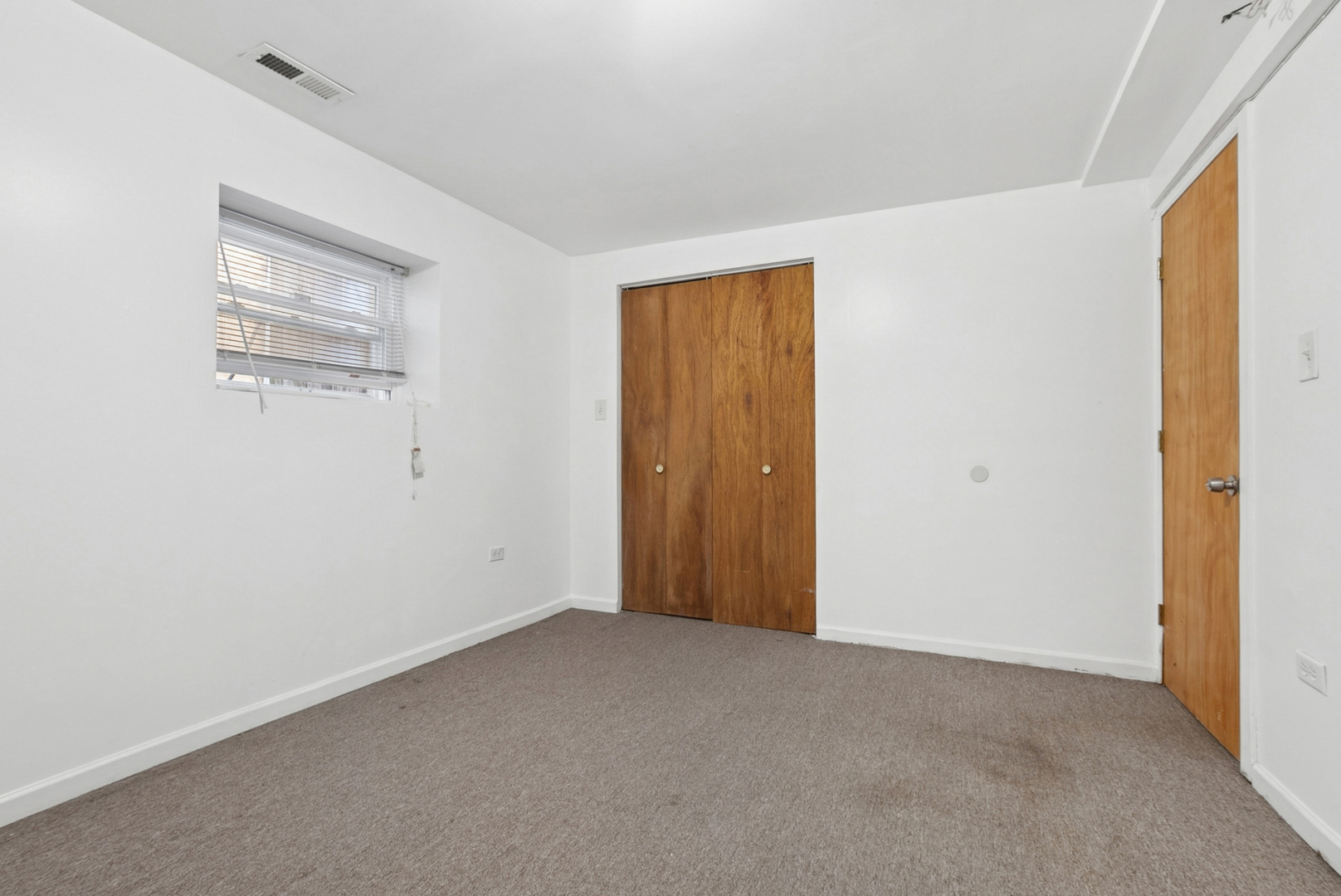 8040 South May Street Chicago IL 60620