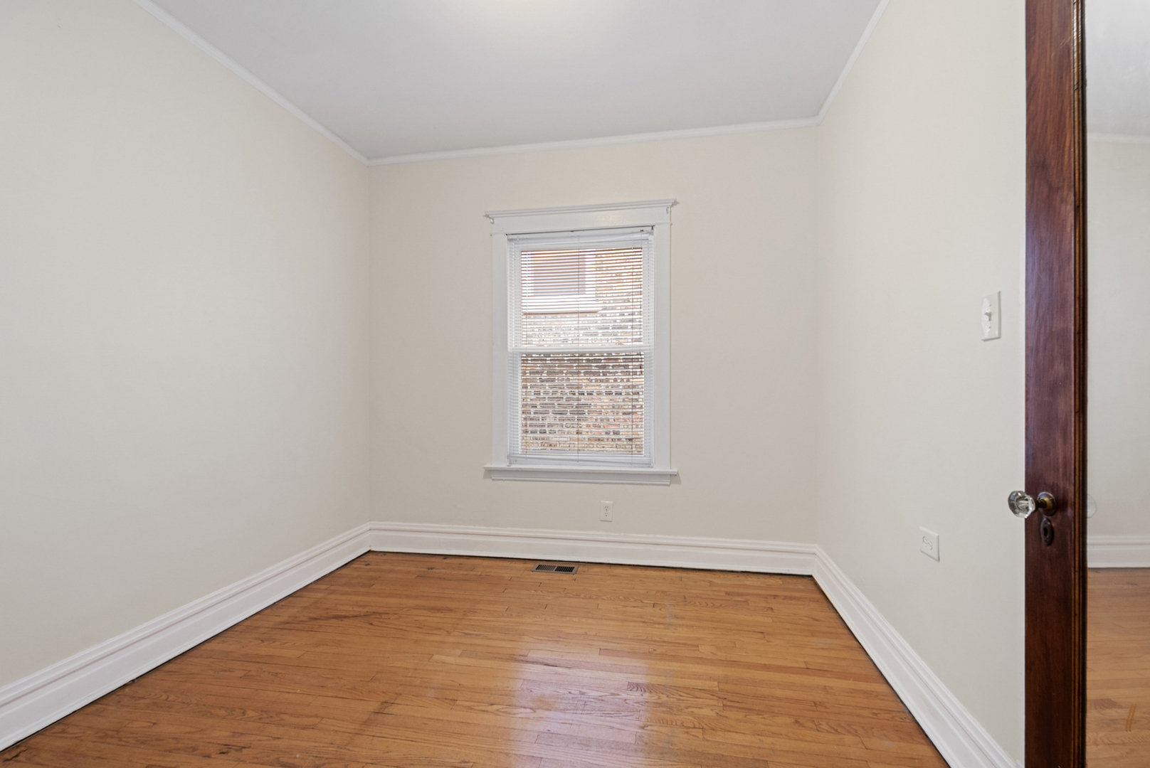 8040 South May Street Chicago IL 60620