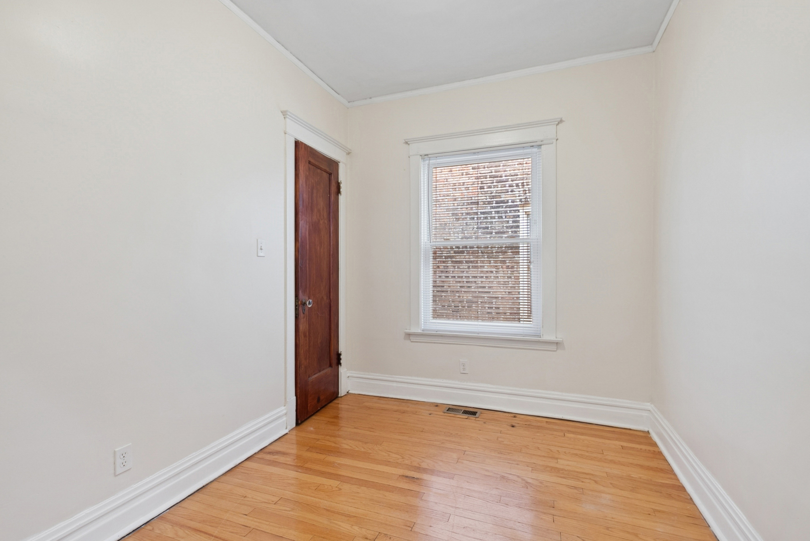 8040 South May Street Chicago IL 60620
