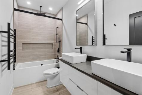2147 West Thomas Street Chicago IL 60622
