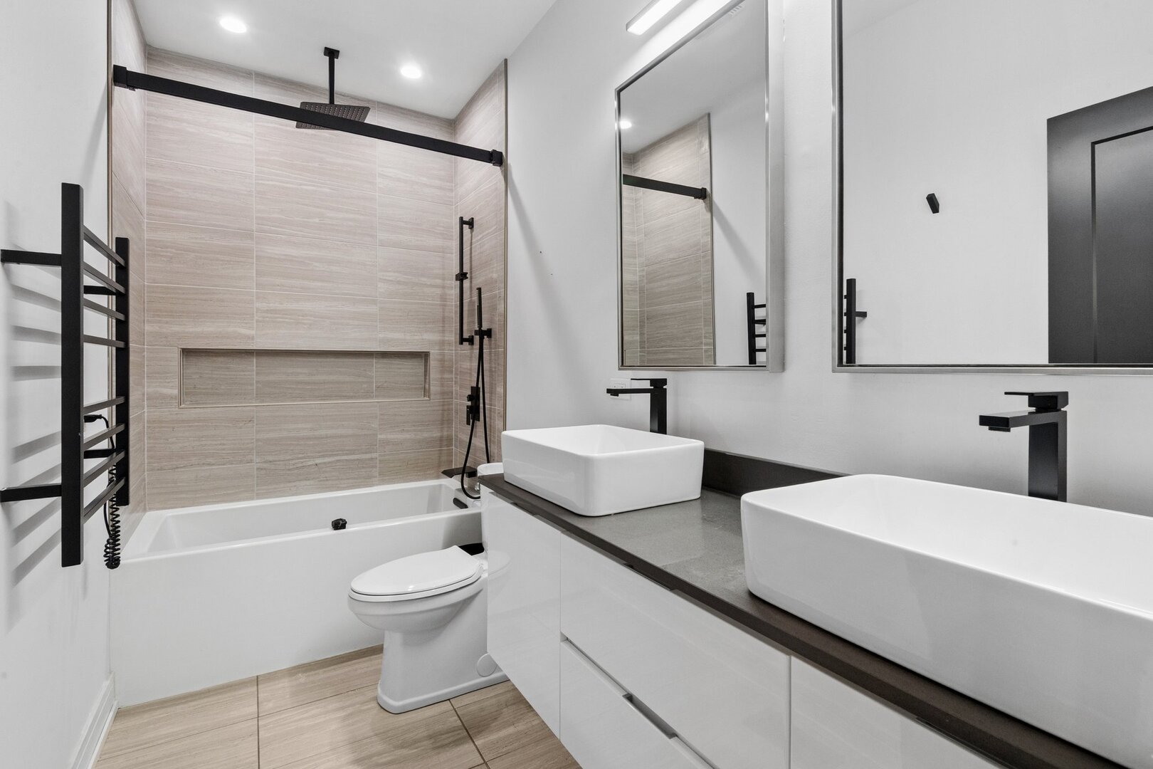 2147 West Thomas Street Chicago IL 60622