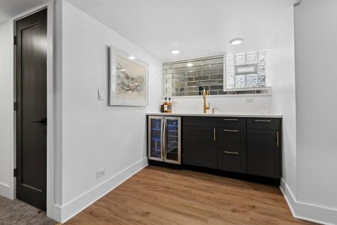 2147 West Thomas Street Chicago IL 60622