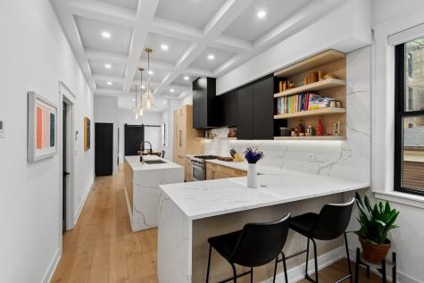 2147 West Thomas Street Chicago IL 60622