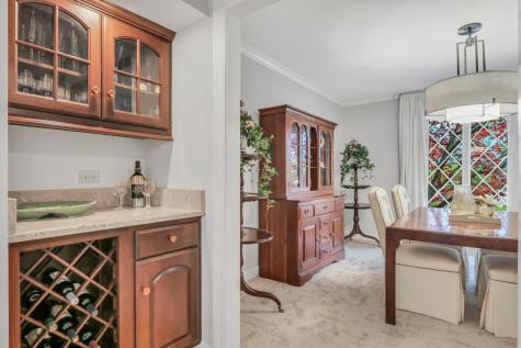 1525 Saratoga Court Libertyville IL 60048