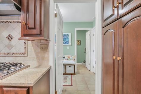 1525 Saratoga Court Libertyville IL 60048