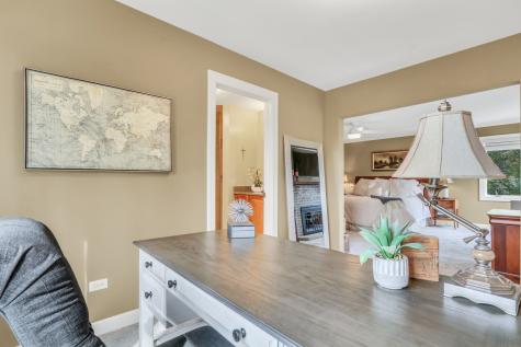 1525 Saratoga Court Libertyville IL 60048