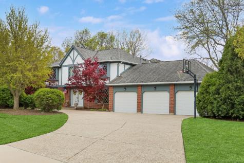 1525 Saratoga Court Libertyville IL 60048