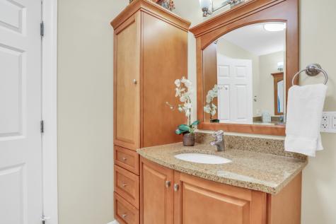 1525 Saratoga Court Libertyville IL 60048