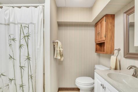 1525 Saratoga Court Libertyville IL 60048