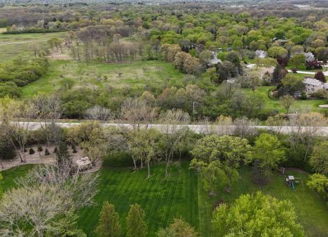 1525 Saratoga Court Libertyville IL 60048