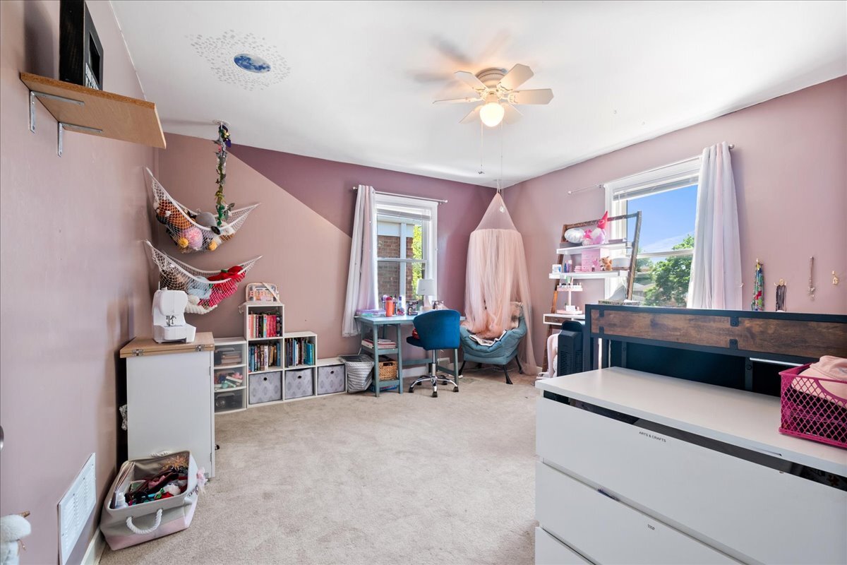2504 West Jarvis Avenue Chicago IL 60645