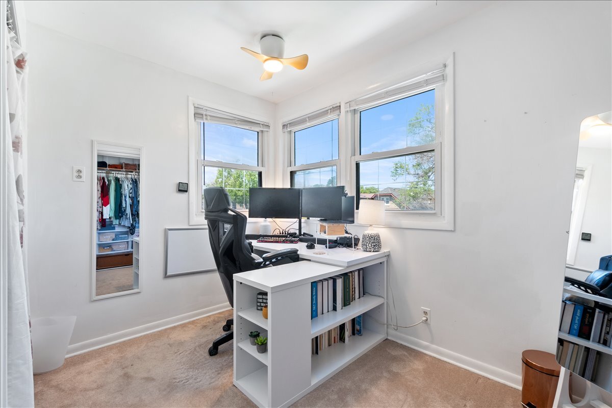 2504 West Jarvis Avenue Chicago IL 60645