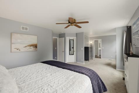 10664 Oregon Trail Huntley IL 60142