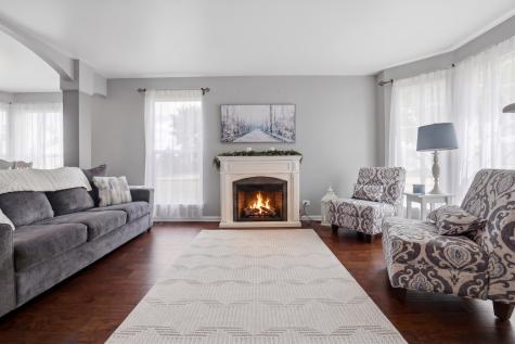 10664 Oregon Trail Huntley IL 60142