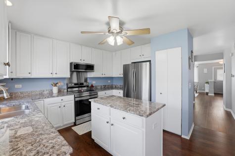 10664 Oregon Trail Huntley IL 60142