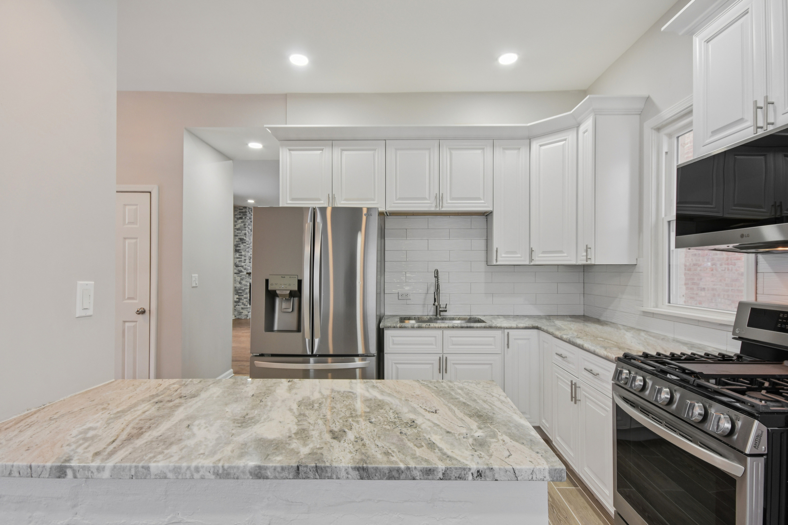 5718 West Superior Street Chicago IL 60644