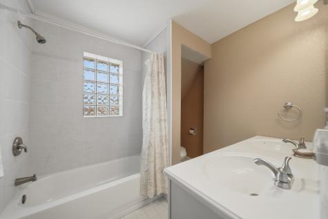 722 Highland Avenue Dixon IL 61021