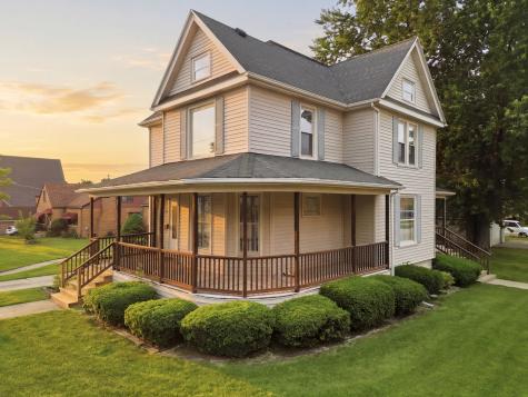 722 Highland Avenue Dixon IL 61021
