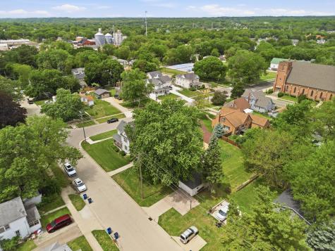 722 Highland Avenue Dixon IL 61021