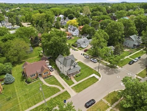 722 Highland Avenue Dixon IL 61021