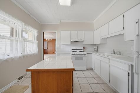 722 Highland Avenue Dixon IL 61021