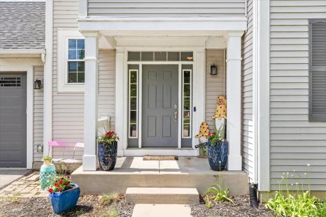 739 Bonaventure Drive Oswego IL 60543