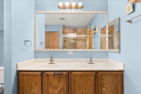 739 Bonaventure Drive Oswego IL 60543