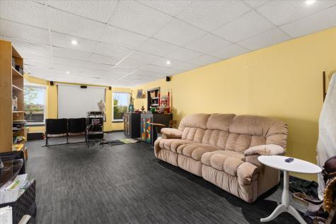 739 Bonaventure Drive Oswego IL 60543