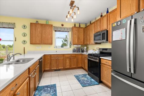 739 Bonaventure Drive Oswego IL 60543