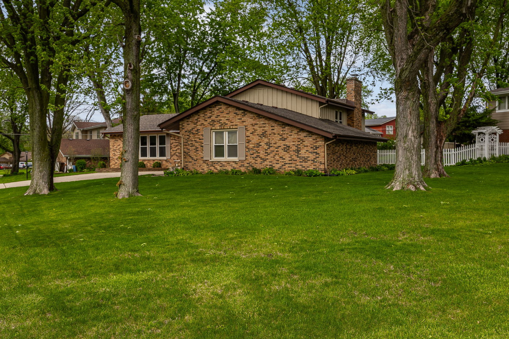 501 Hobby Avenue Frankfort IL 60423