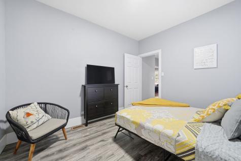 1518 East 73rd Place Chicago IL 60619
