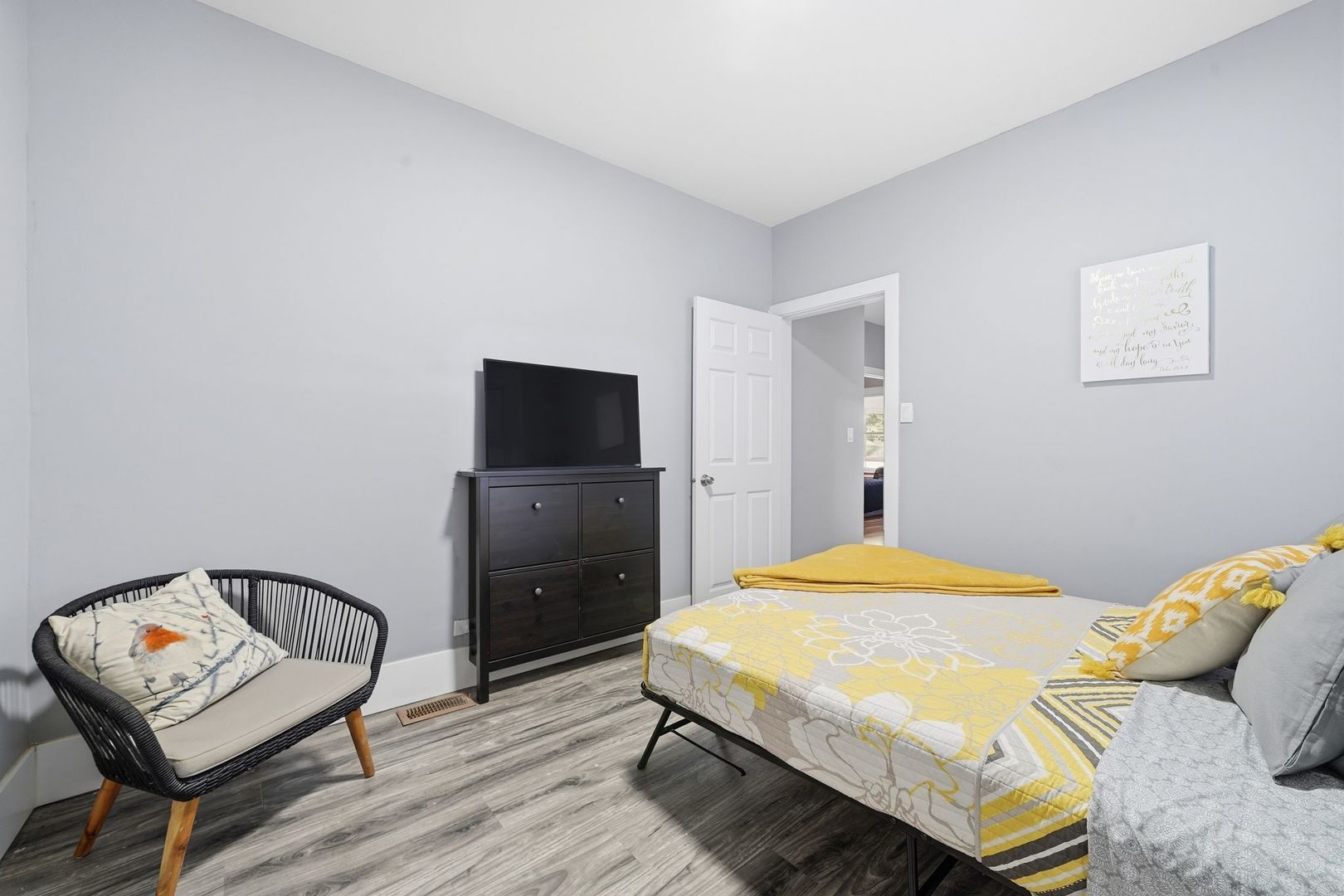 1518 East 73rd Place Chicago IL 60619