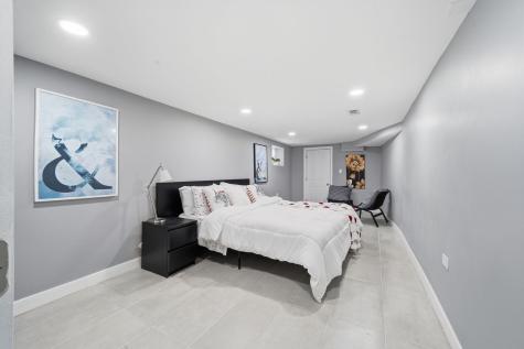 1518 East 73rd Place Chicago IL 60619