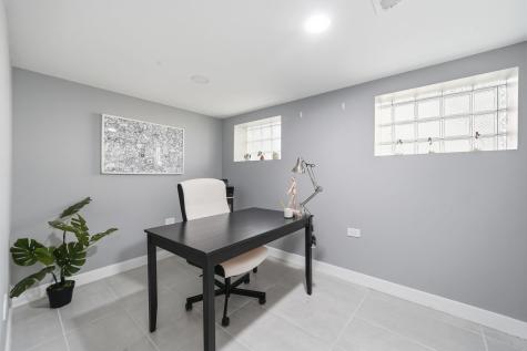 1518 East 73rd Place Chicago IL 60619