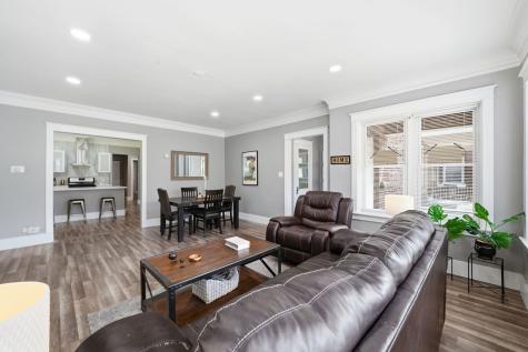 1518 East 73rd Place Chicago IL 60619