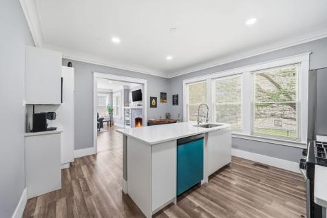 1518 East 73rd Place Chicago IL 60619