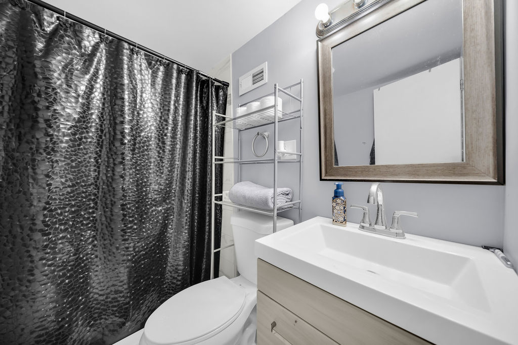 5309 South Lawndale Avenue Chicago IL 60632