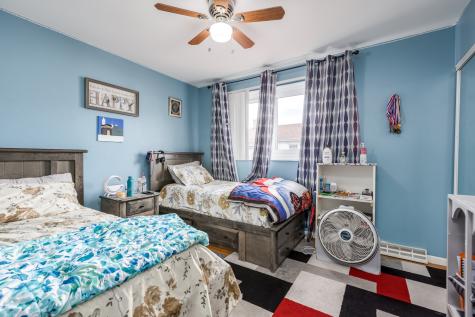 8828 Dee Road Des Plaines IL 60016