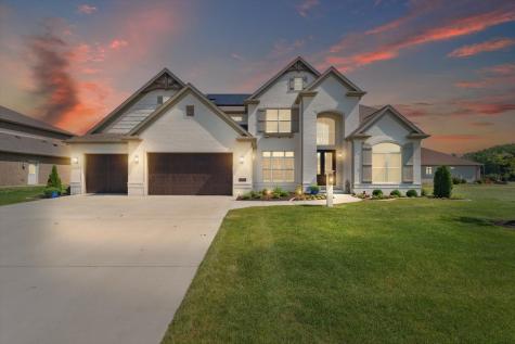 604 Cayman Way Savoy IL 61874