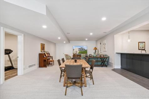 604 Cayman Way Savoy IL 61874