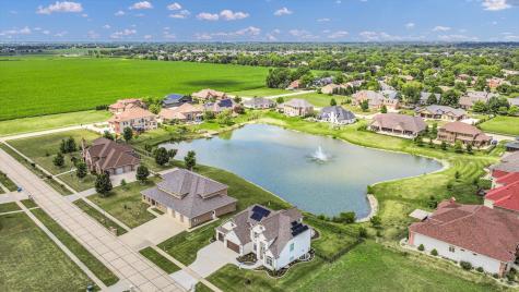 604 Cayman Way Savoy IL 61874