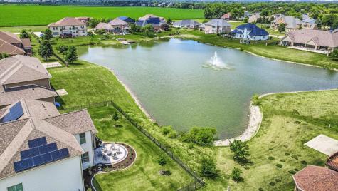 604 Cayman Way Savoy IL 61874