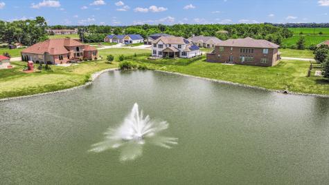 604 Cayman Way Savoy IL 61874