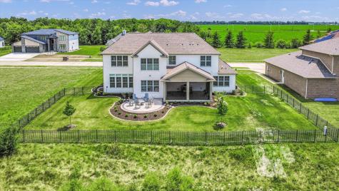 604 Cayman Way Savoy IL 61874