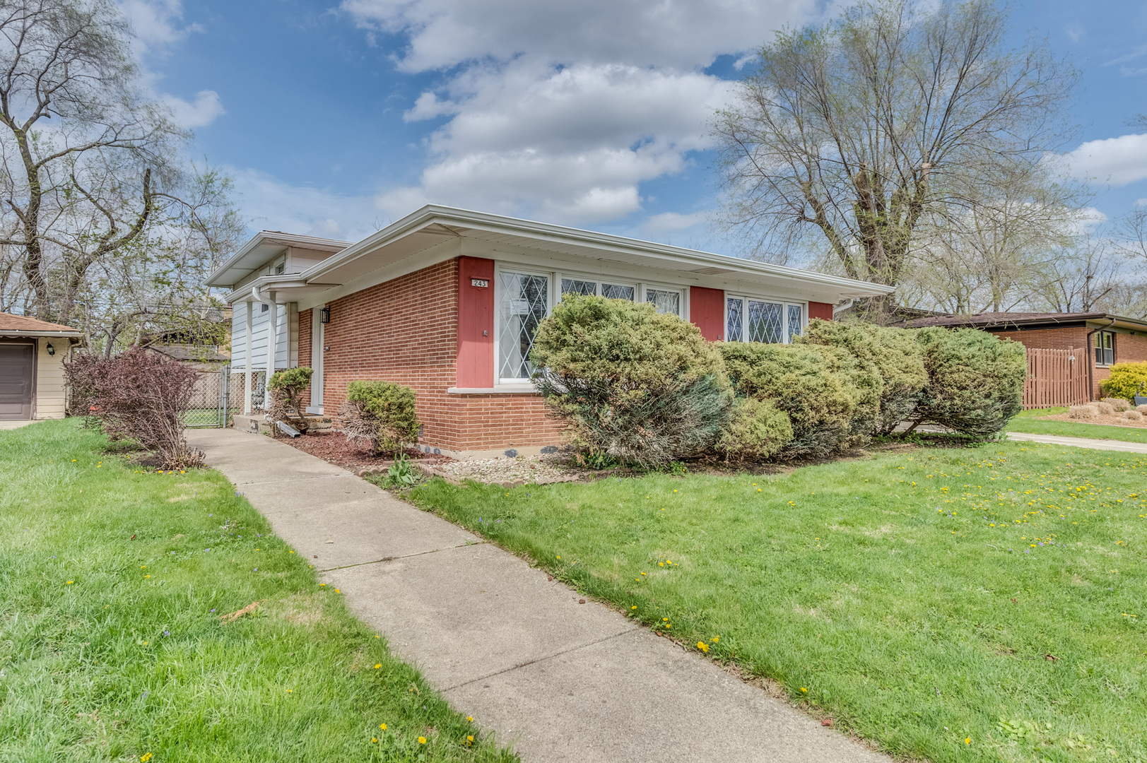 243 May Court Chicago Heights IL 60411