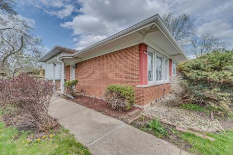 243 May Court Chicago Heights IL 60411