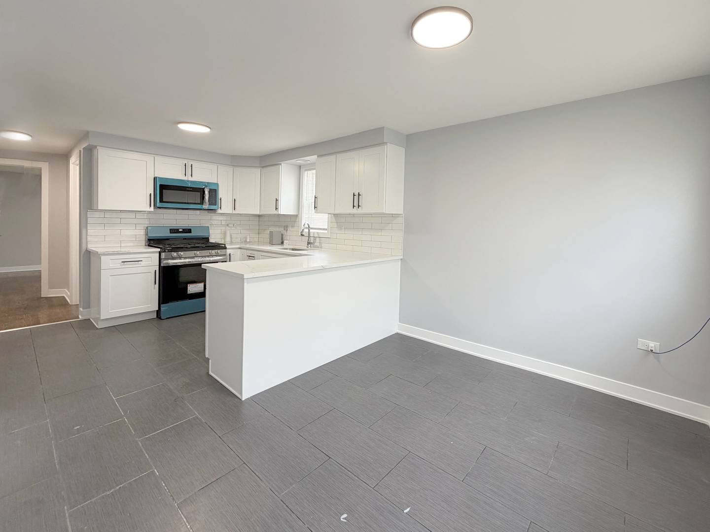 10139 South May Street Chicago IL 60643